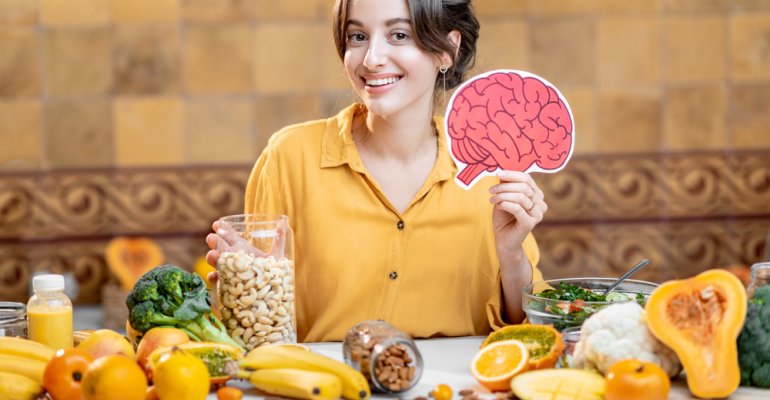 Τροφές που ενισχύουν τη λειτουργία του εγκεφάλου