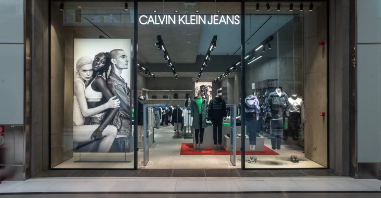 νέο CALVIN KLEIN JEANS Store στο Τhe Mall Athens