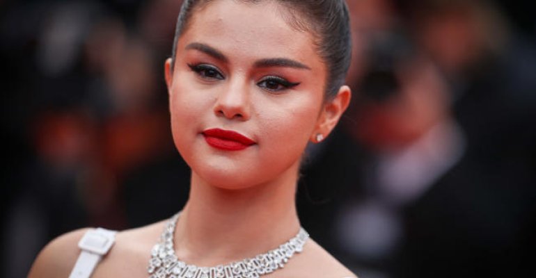 Selena Gomez: Το πολύ κοντό κούρεμα της που θα θες να αντιγράψεις