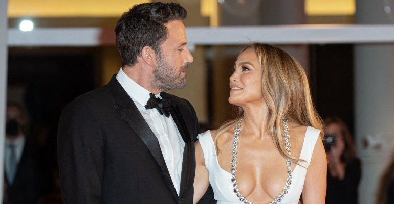 Jennifer Lopez - Ben Affleck: Παντρεύτηκαν στο Los Angeles - Οι πρώτες φωτογραφίες από τον εντυπωσιακό γάμο τους