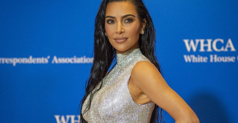 Kim Kardashian: To βίντεο που φανέρωσε τα σημάδια των αισθητικών επεμβάσεων που έχει κάνει