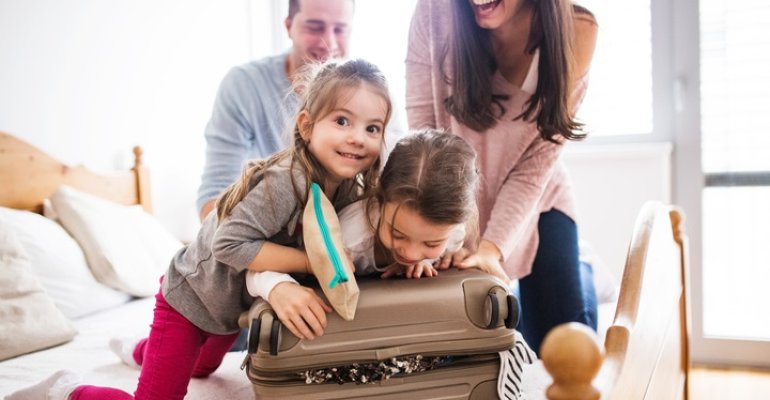Οικογενειακές διακοπές χωρίς άγχος: Απασχολείστε το παιδί σας με αυτούς τους έξυπνους τρόπους