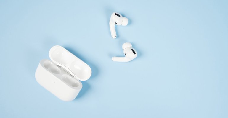 Πως να καθαρίσεις τα ακουστικά του κινητού σου χωρίς να χαλάσουν με απλά υλικά!