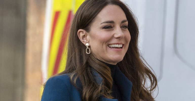 Kate Middleton: Το παλάτι του Buckingham δημοσίευσε ένα εντυπωσιακό χριστουγεννιάτικο πορτρέτο της