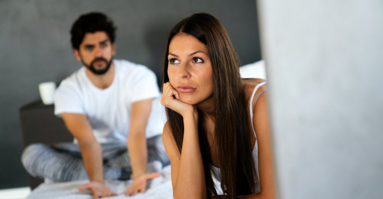 Ποιοι βαριούνται πρώτοι στο σeξ σε μια μακροχρόνια σχέση; Άνδρες ή γυναίκες;