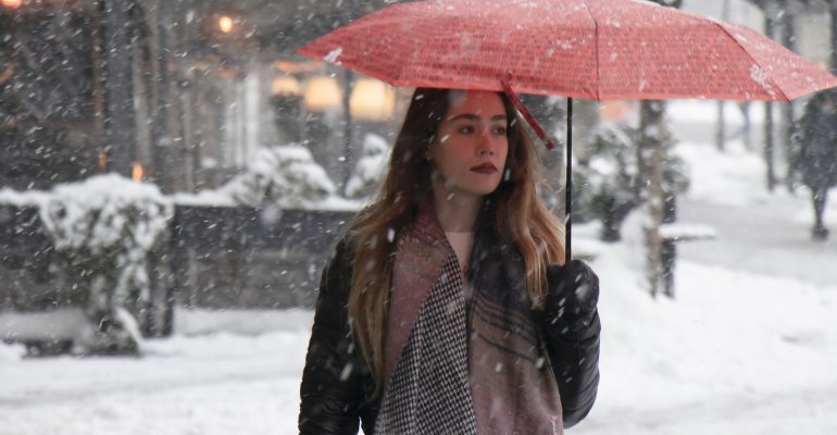 Καιρός - Κακοκαιρία "Μπάρμπαρα": Πώς θα εξελιχθεί ο χιονιάς σήμερα - Η πρόγνωση του καιρού για την Αττική