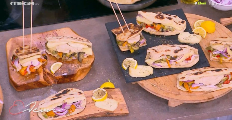 Ο Γιώργος Τσούλης φτιάχνει γύρο λαχανικών με ταχινοσαλάτα και κυπριακές πίτες