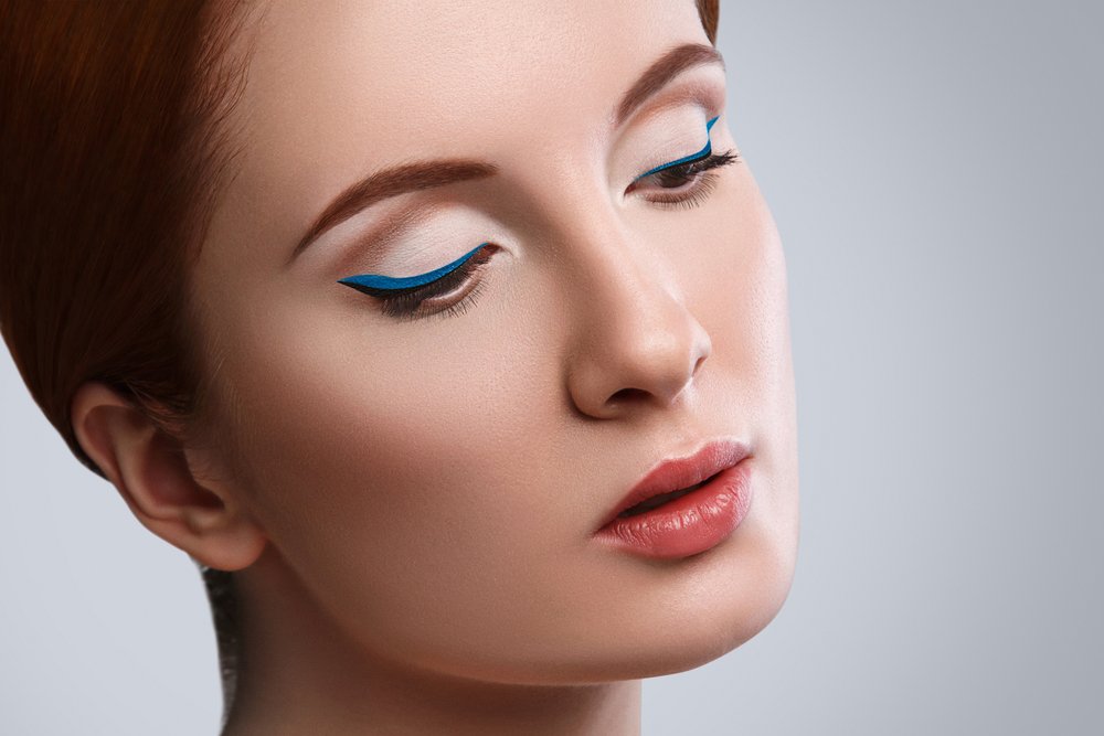 μπλε eyeliner tips