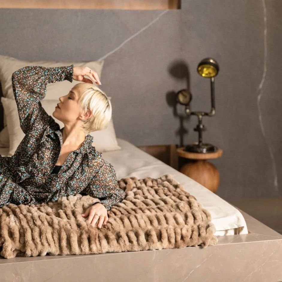 Πηνελόπη Αναστασοπούλου: Δείτε την “minimal” υπέροχα διακοσμημένα κρεβατοκάμαρα του σπιτιού της