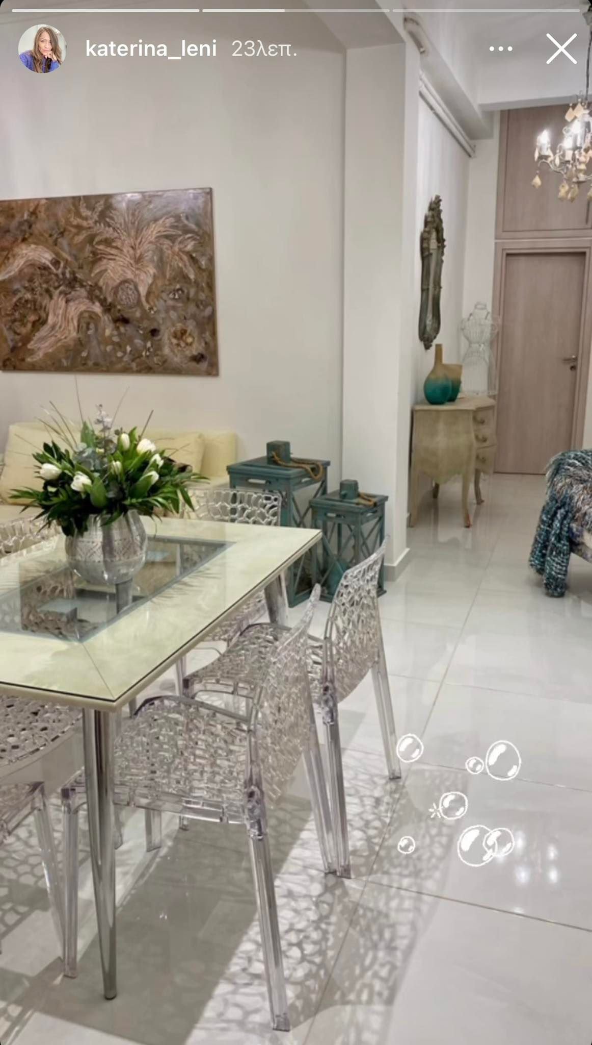 Κατερίνα Λένη: Δείτε την απίστευτη μαρμάρινη τραπεζαρία που κοσμεί το σαλόνι του σπιτιού της