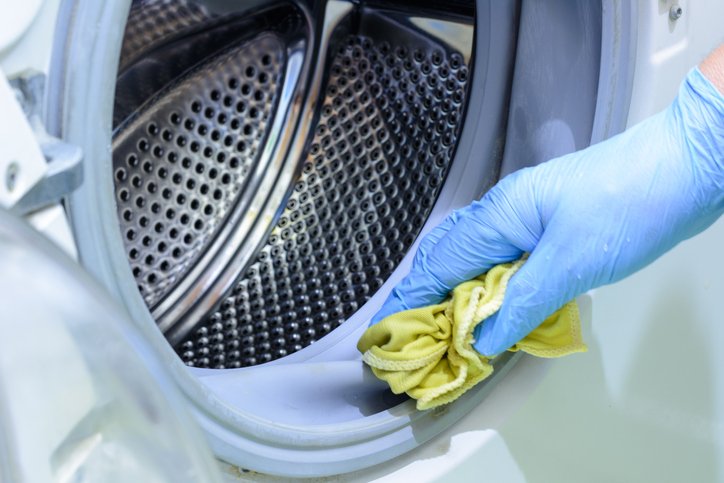 Πλυντήριο ρούχων: Πως να απαλλαγείς από τα άλατα και να το καθαρίσεις σε βάθος