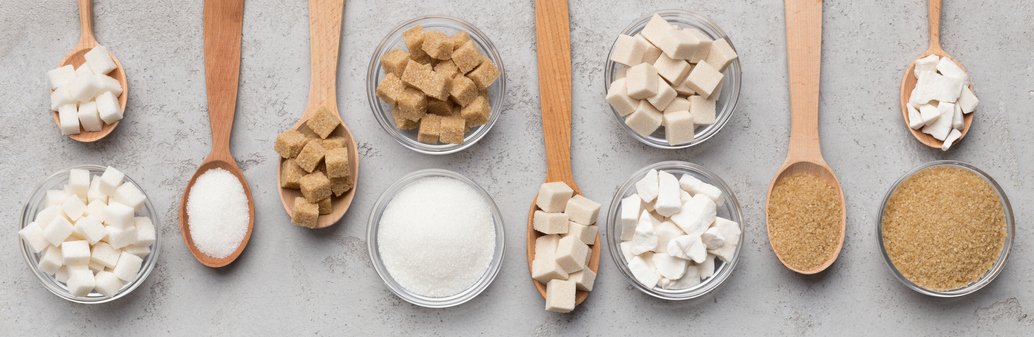 Ποιες είναι οι διαφορές μεταξύ λευκής κρυσταλλικής και καστανής ζάχαρης;