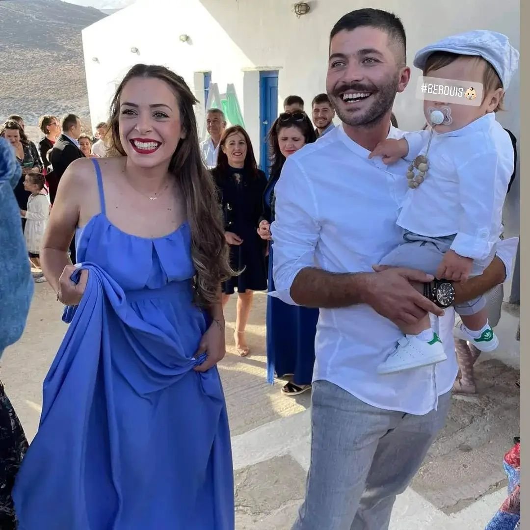 Άρης Τσάπης: Δείτε την κούκλα σύντροφο του με την οποία έχουν αποκτήσει έναν γιο και ετοιμάζονται να παντρευτούν